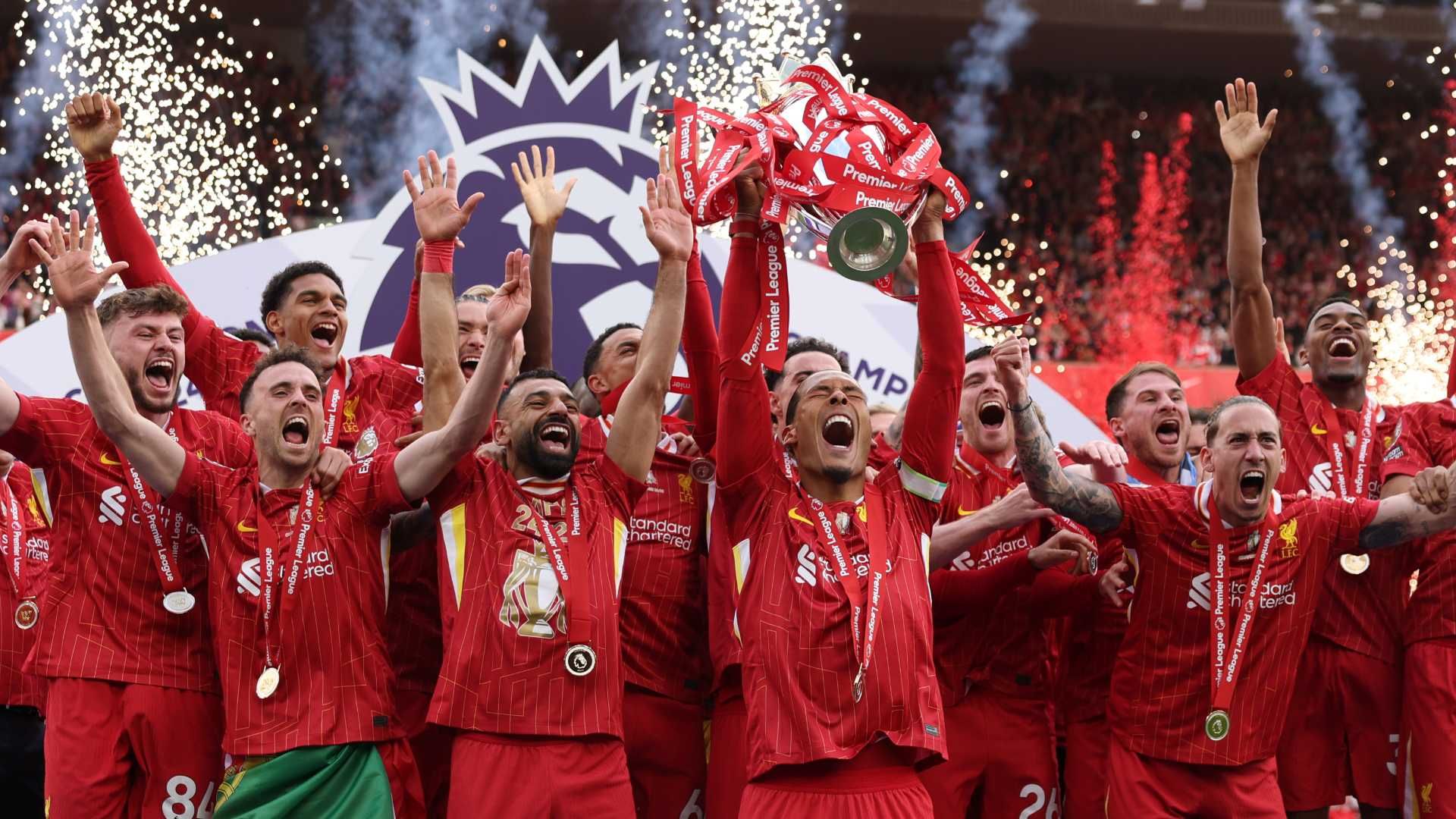 Liverpool 19/20プレミアリーグ優勝　フォトフレーム プレミアリーグ優勝を記念したリバプールのオープントップバス
